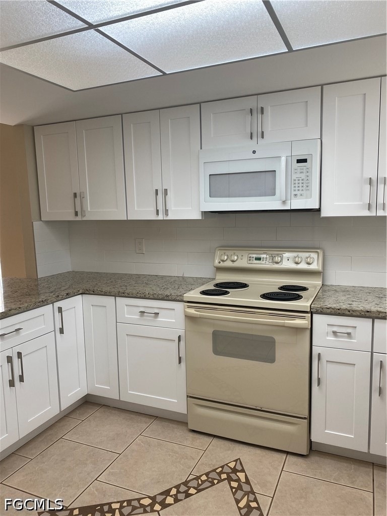 15370 Transit Court - Photo 2