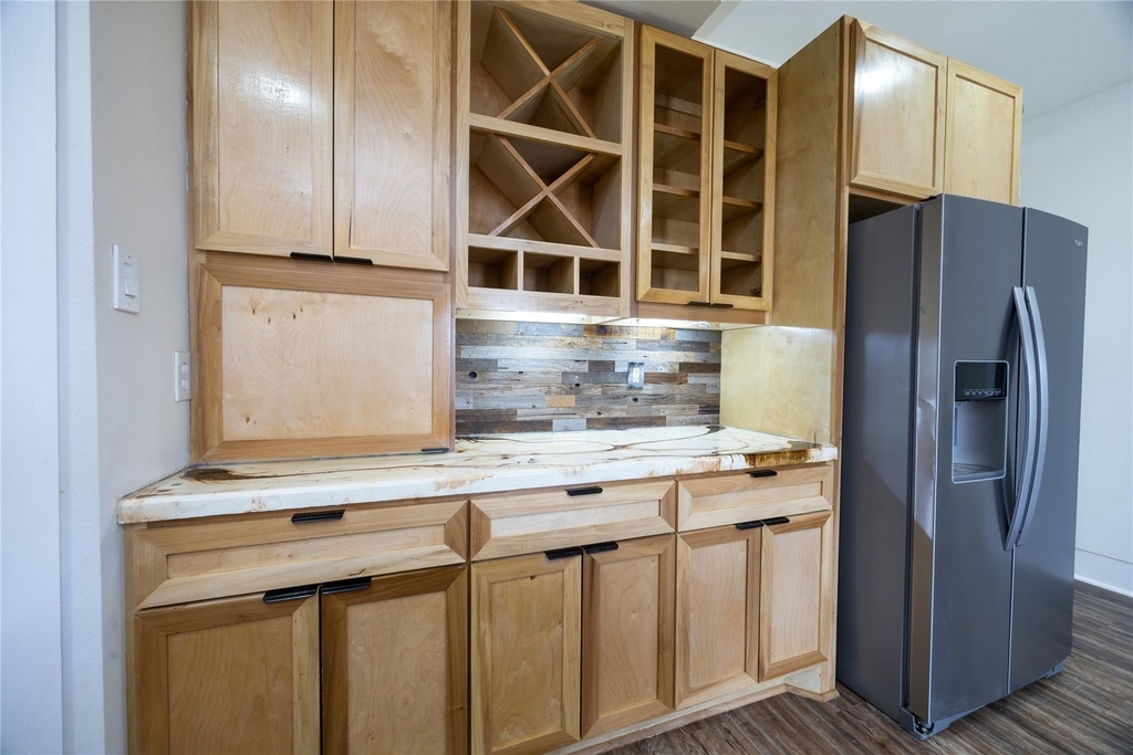 10930 Exeter Street - Photo 8
