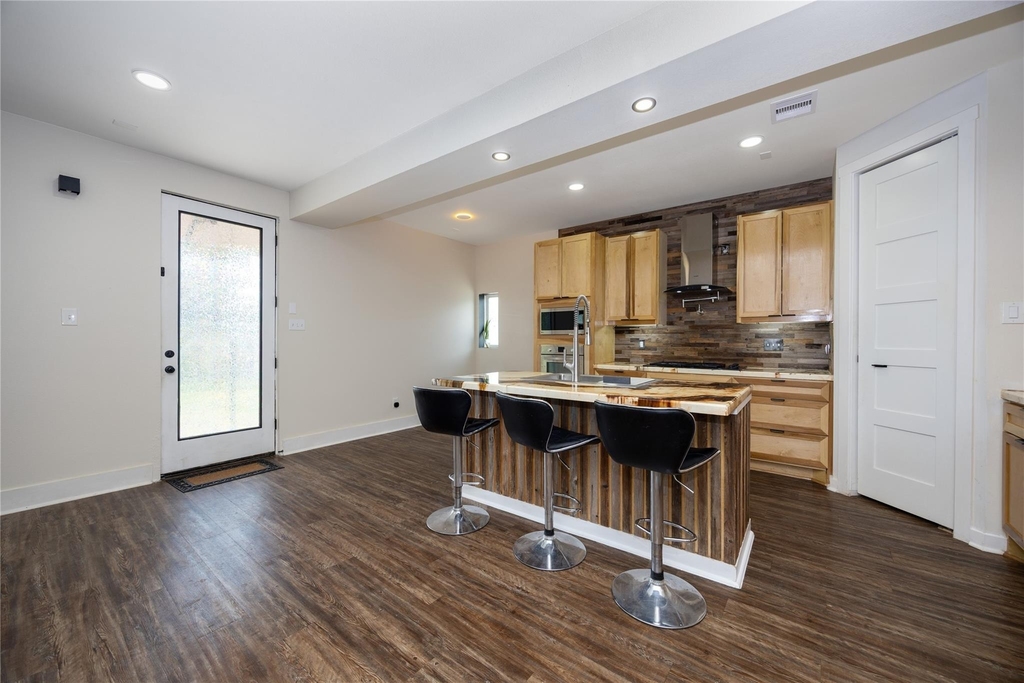 10930 Exeter Street - Photo 3