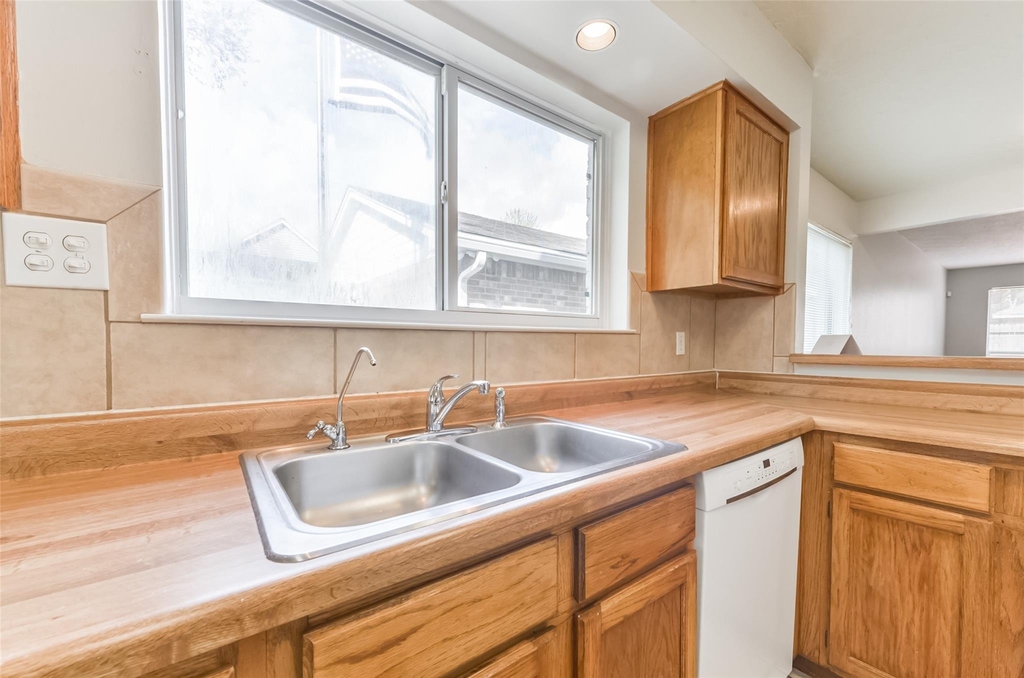 16606 Burlcreek - Photo 17