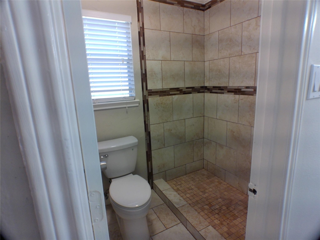 4422 Haiti Lane - Photo 15