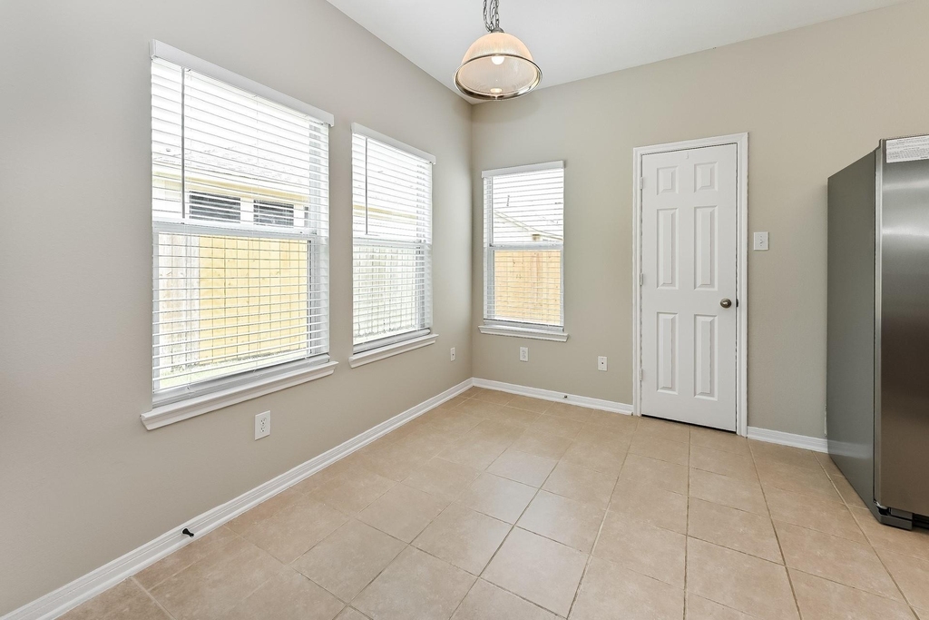 12923 Palm Leaf Court - Photo 4