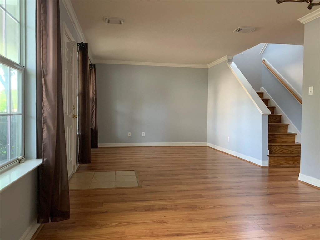 3923 Carriage Park Row - Photo 3