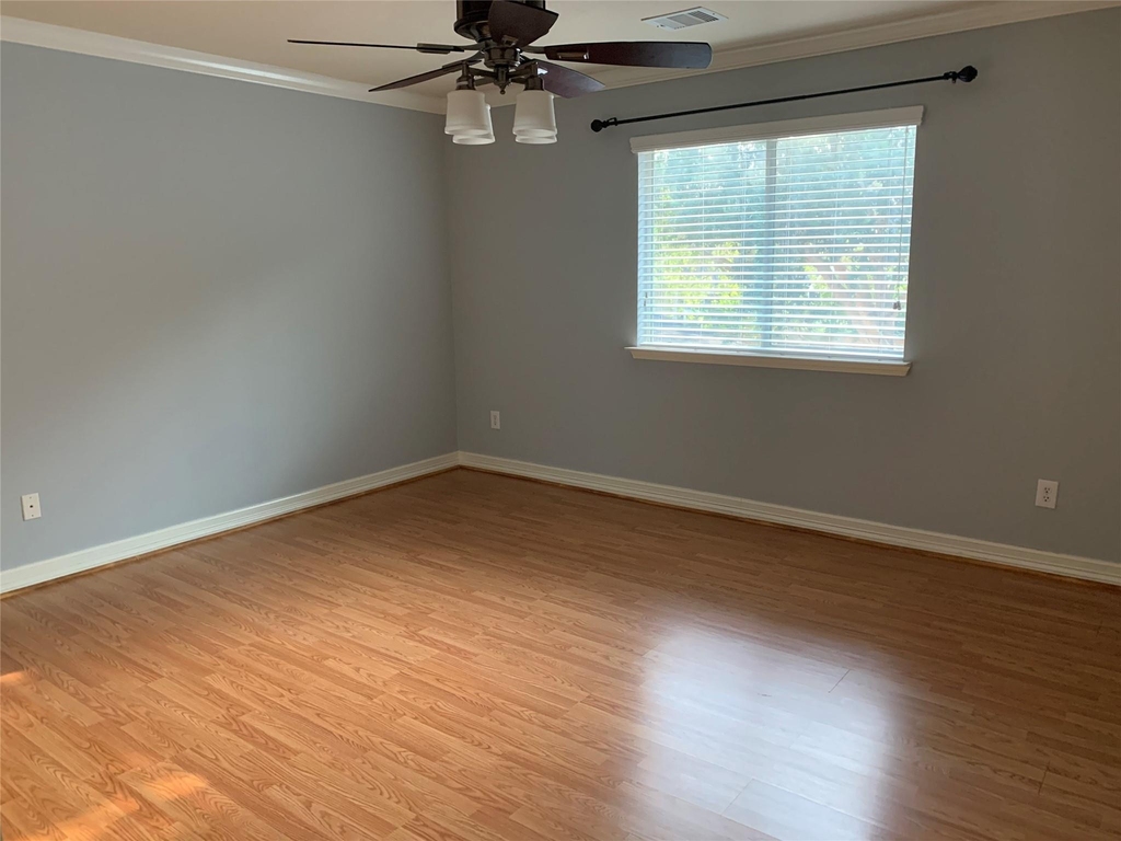 3923 Carriage Park Row - Photo 21