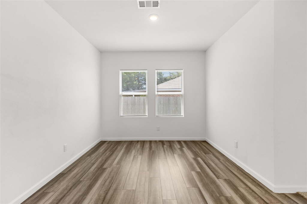3602 Admiralty Drive - Photo 18