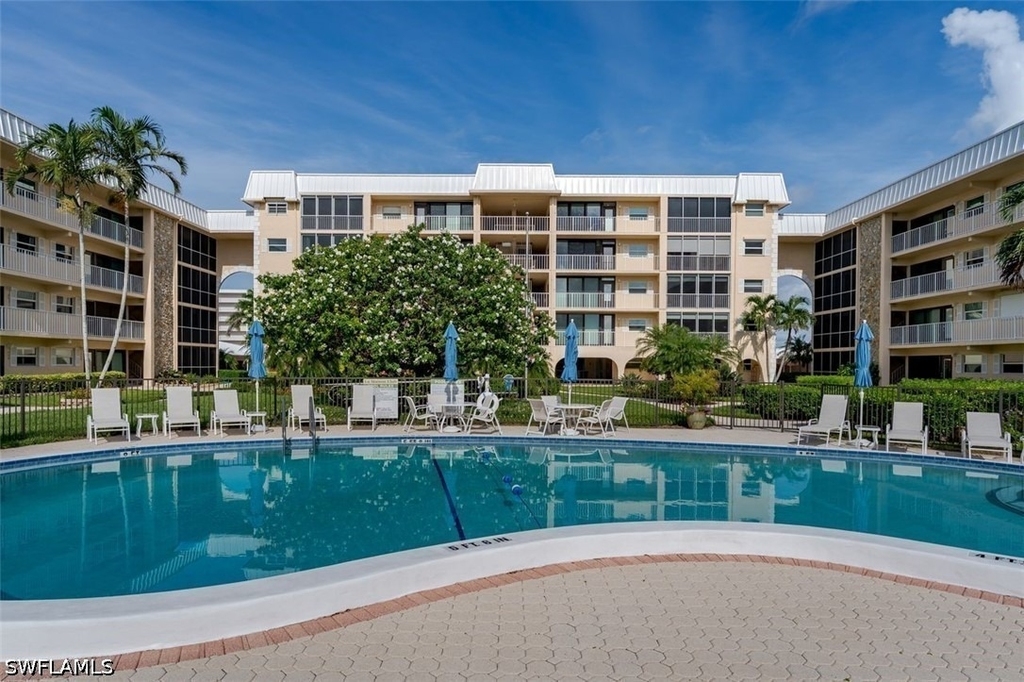 3450 Gulf Shore Boulevard N - Photo 25