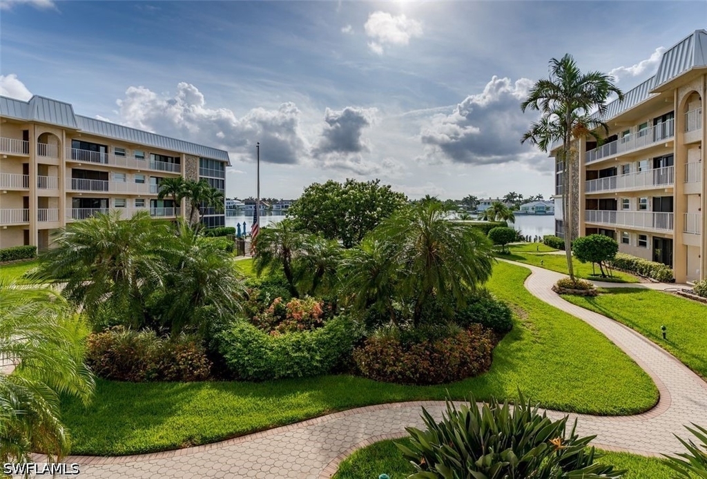 3450 Gulf Shore Boulevard N - Photo 30