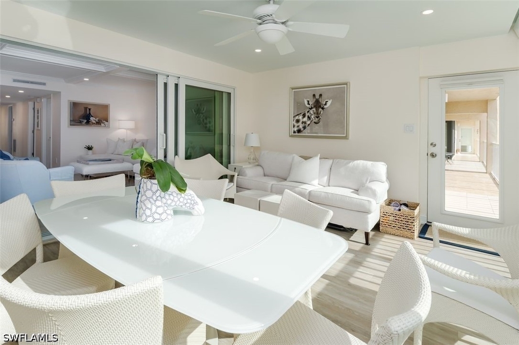 3450 Gulf Shore Boulevard N - Photo 9