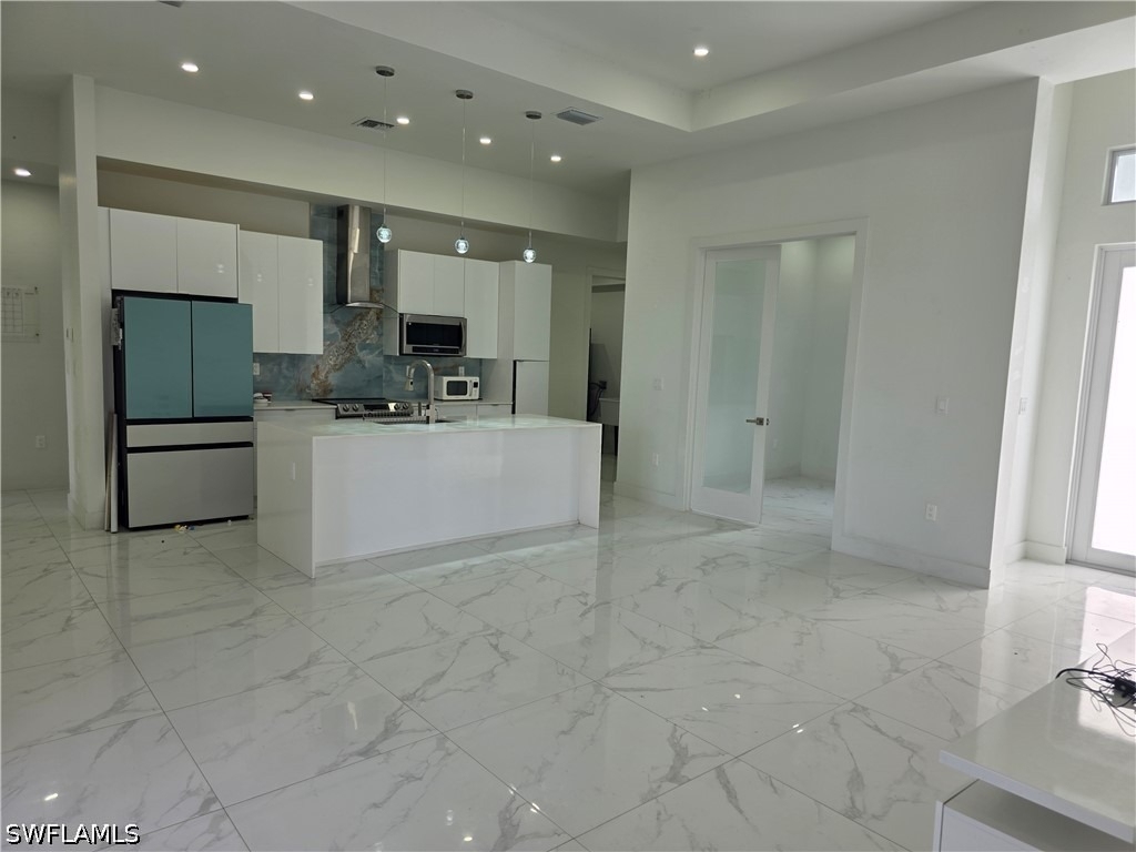 331 Nelson Road N - Photo 1