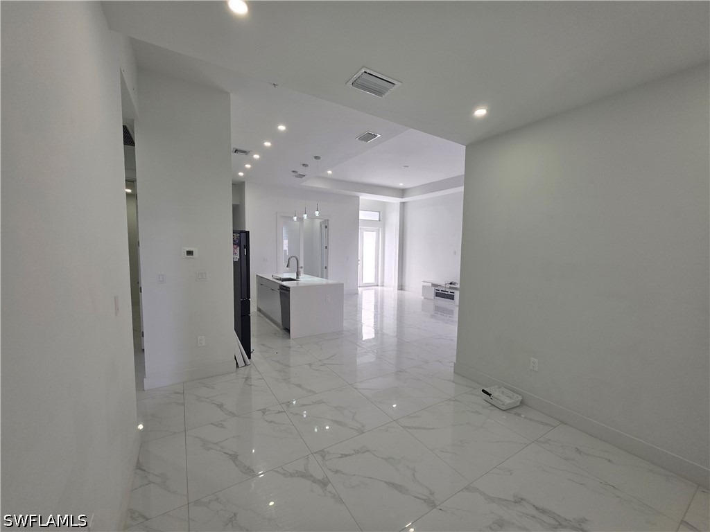 331 Nelson Road N - Photo 11