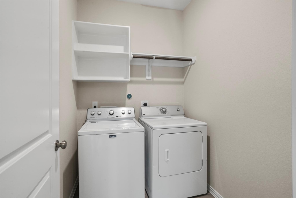 15218 Kickapoo Cavern Drive - Photo 11