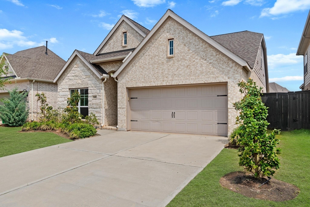 142 Amaranth Way - Photo 1