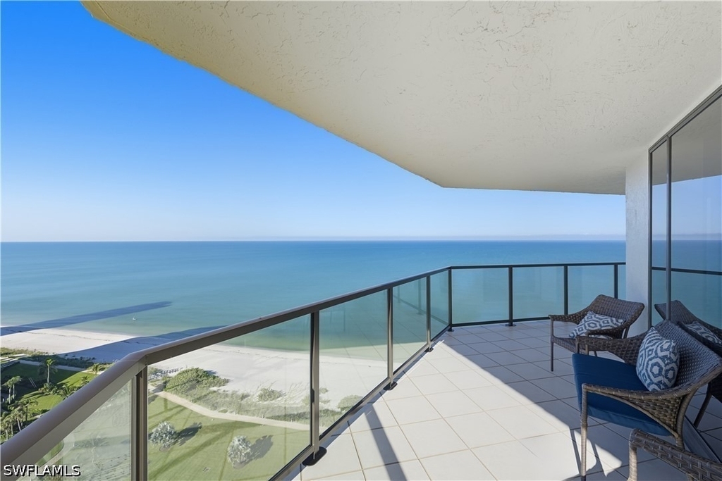 4901 Gulf Shore Boulevard N - Photo 1