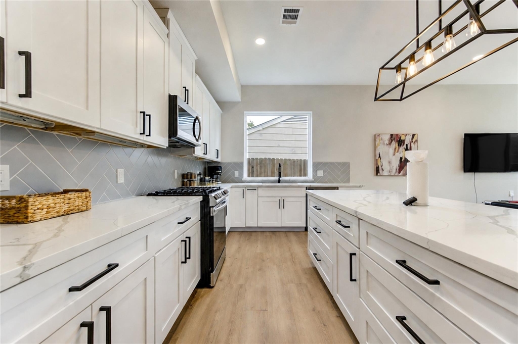 6835 Weston Street - Photo 5