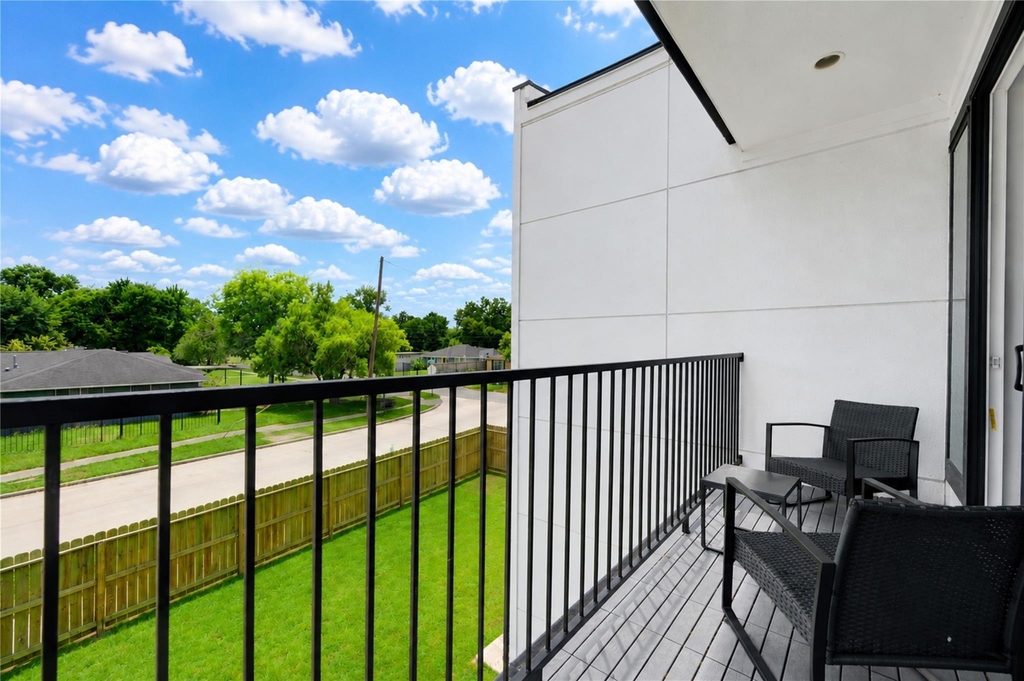 6835 Weston Street - Photo 37