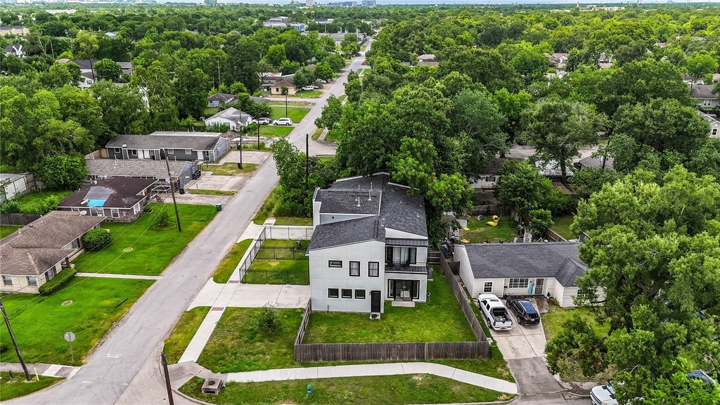6835 Weston Street - Photo 42