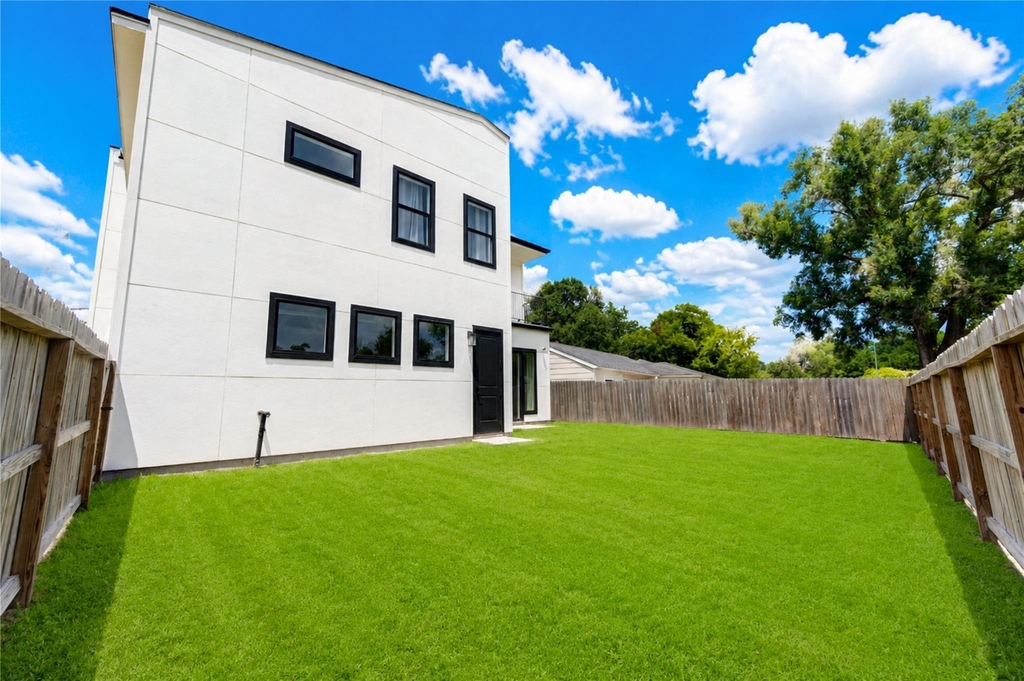 6835 Weston Street - Photo 40