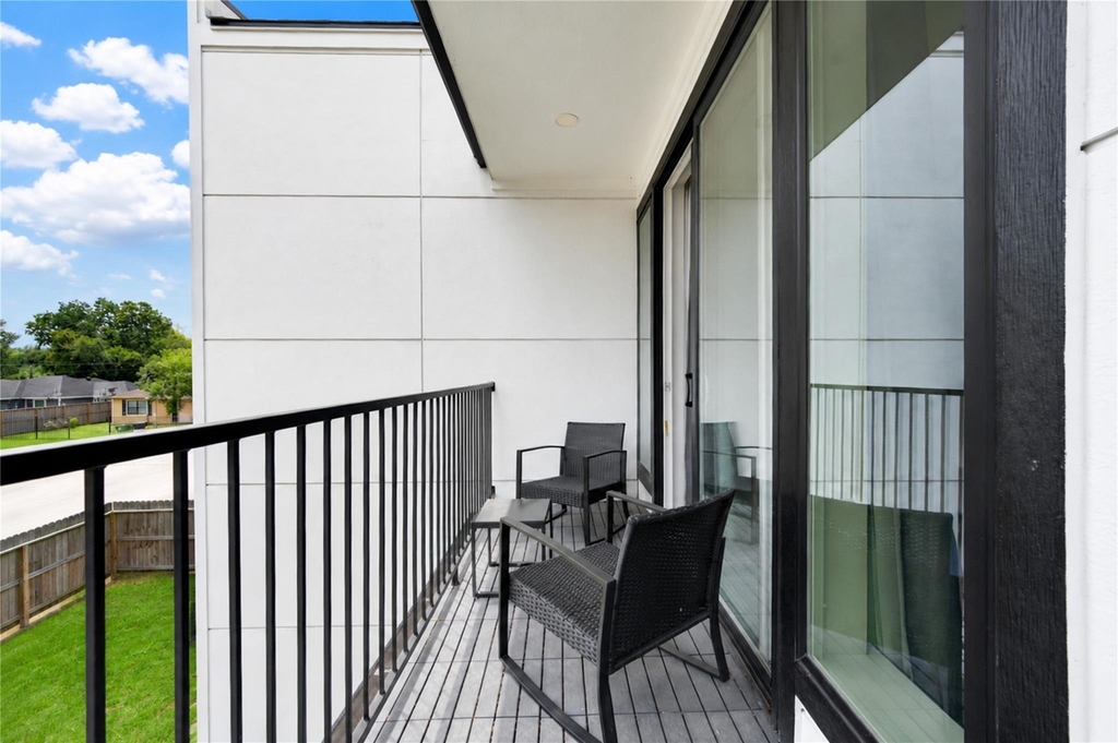 6835 Weston Street - Photo 36