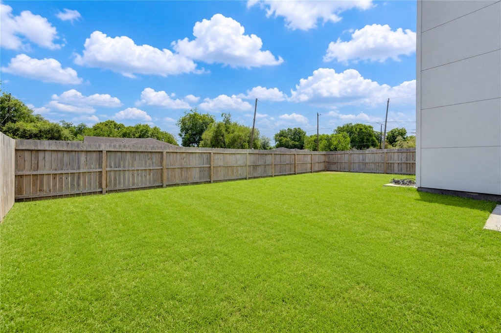 6835 Weston Street - Photo 39