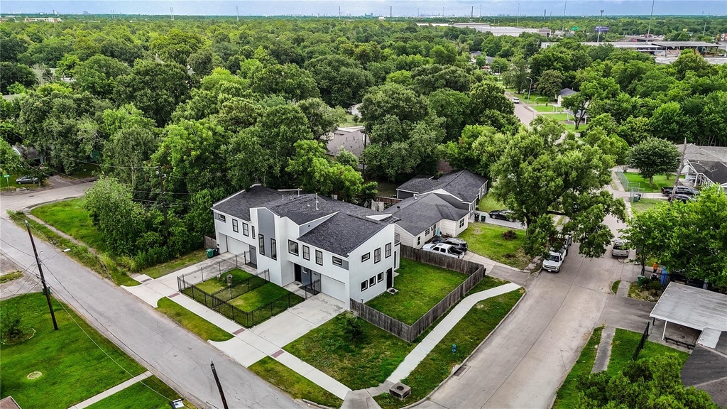 6835 Weston Street - Photo 2