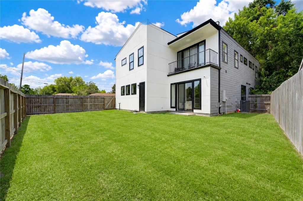 6835 Weston Street - Photo 38