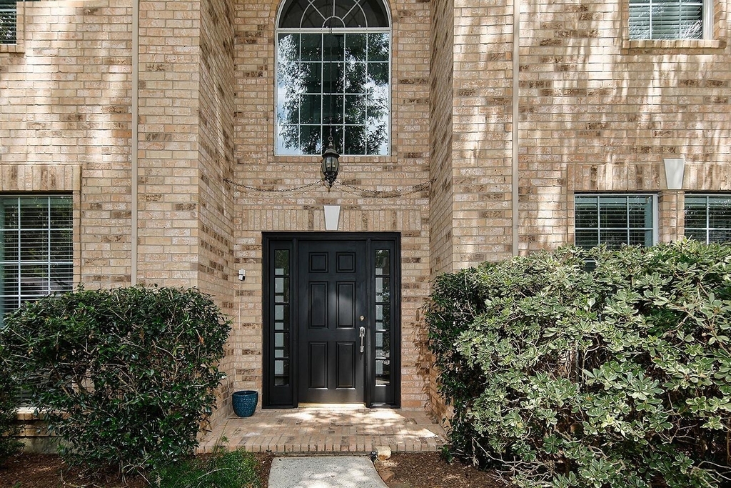 27 Bluff Creek Place - Photo 1