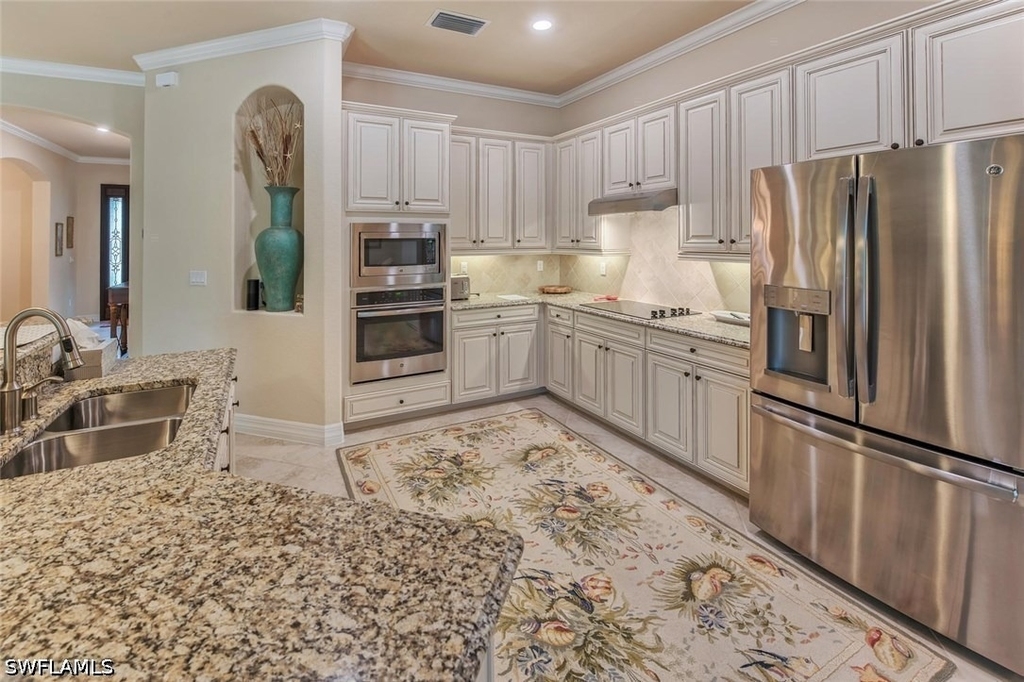 9387 Vercelli Court - Photo 6