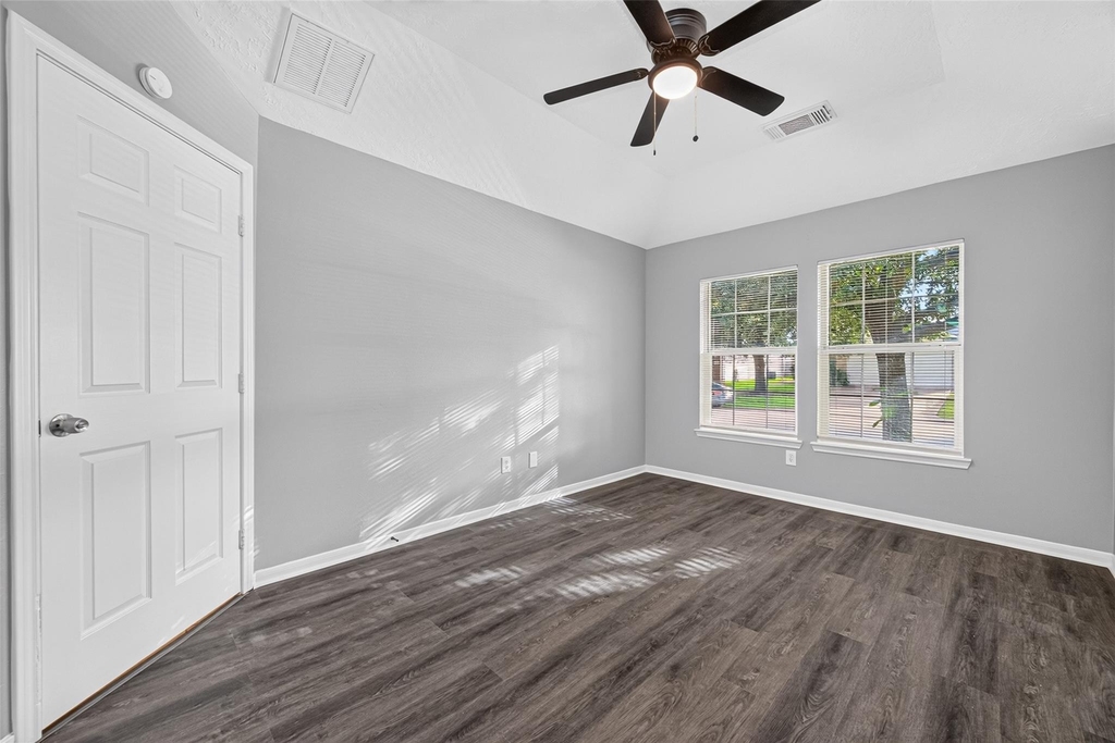8010 Indian Desert Drive - Photo 19