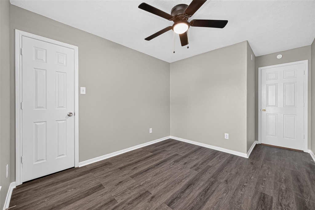 8010 Indian Desert Drive - Photo 32