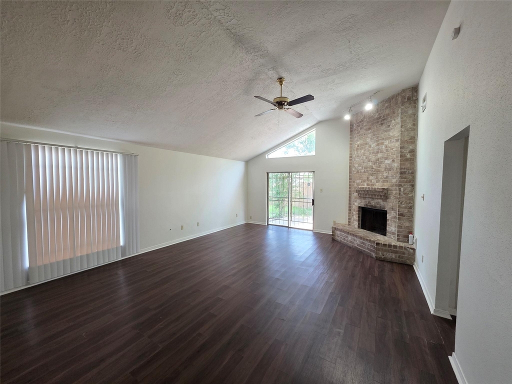 11726 Plumbrook Drive - Photo 2