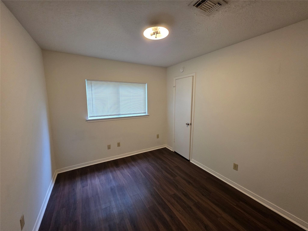 11726 Plumbrook Drive - Photo 7