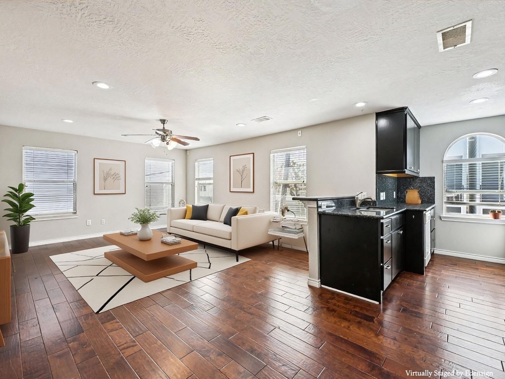1405 Bailey Street - Photo 8