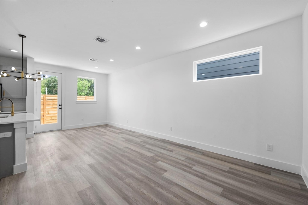 4610 Crown Grove Lane - Photo 3