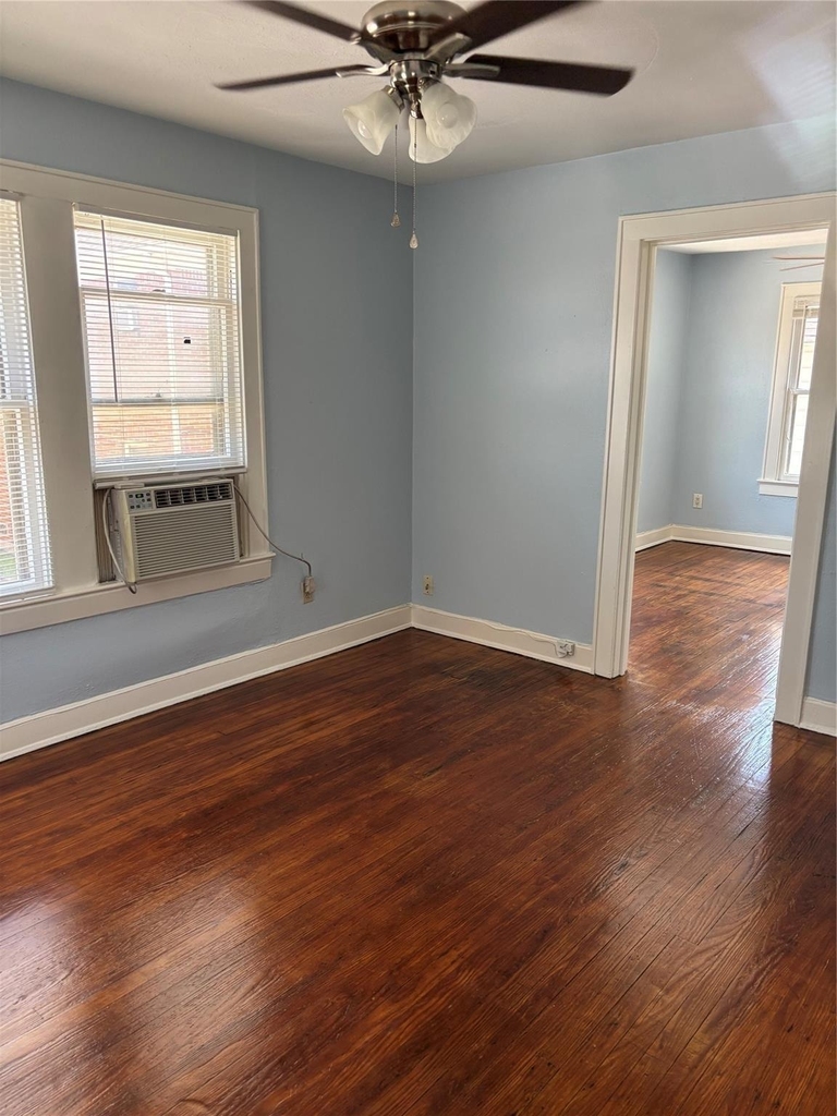 4304 Pease Street - Photo 3