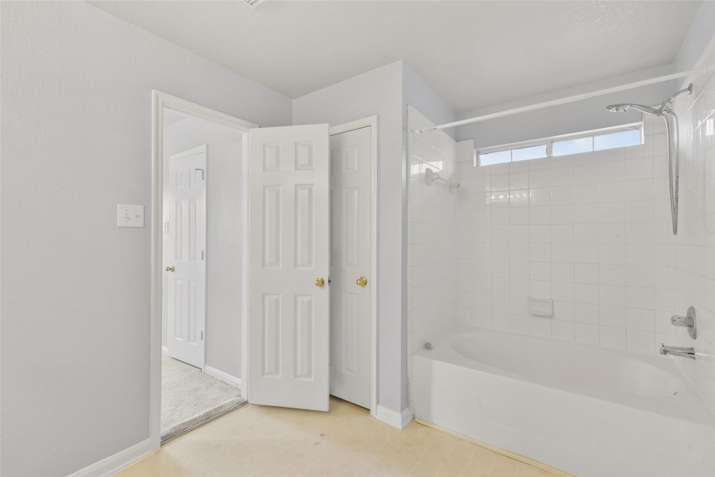21106 Blackbluff Court - Photo 14