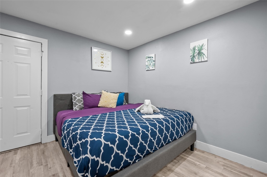 1116 Banks Street - Photo 11