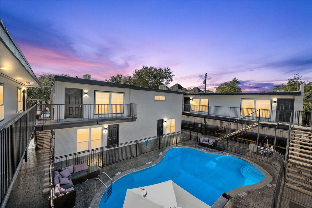 1116 Banks Street - Photo 21