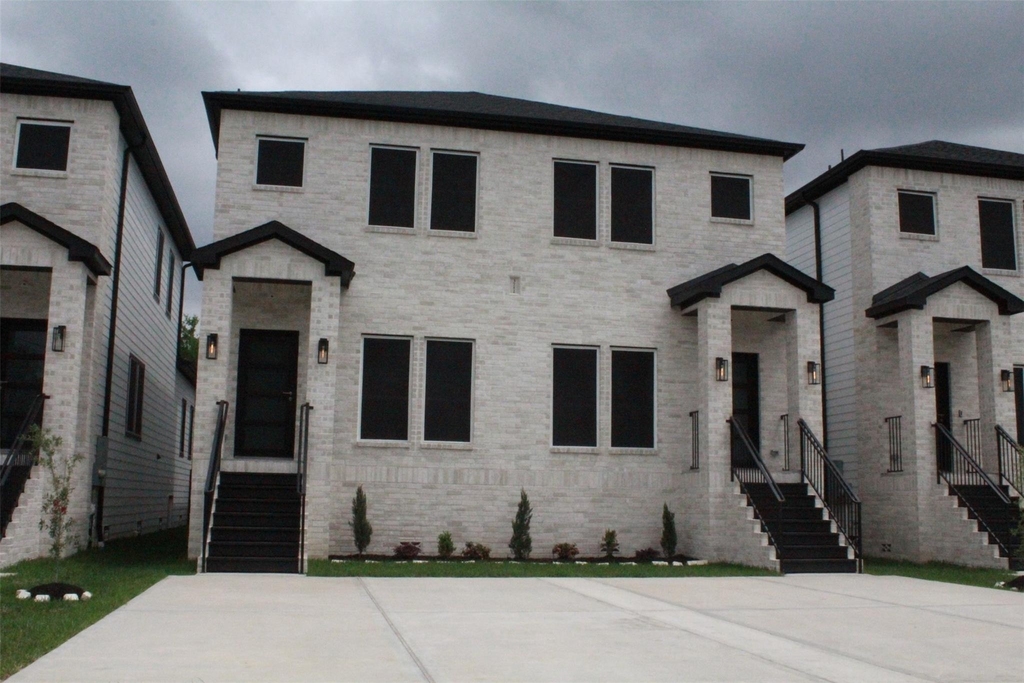 3714 Easy Street - Photo 0