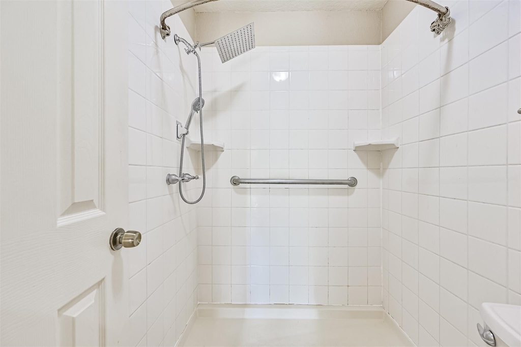 1113 N Heron Drive - Photo 20