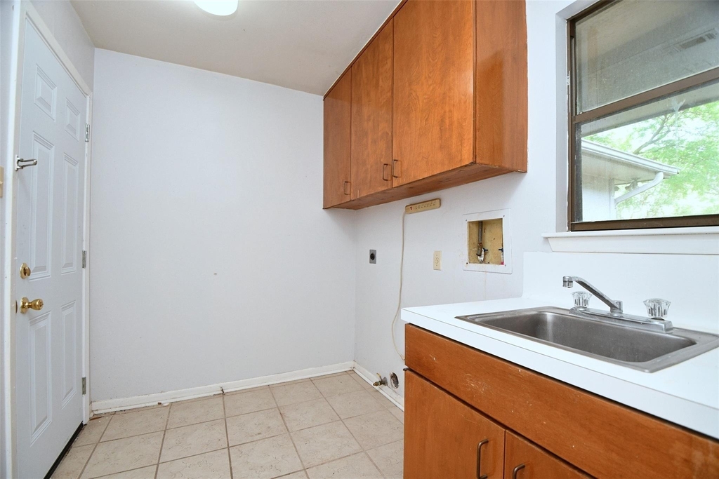 7718 Moondance Lane - Photo 26