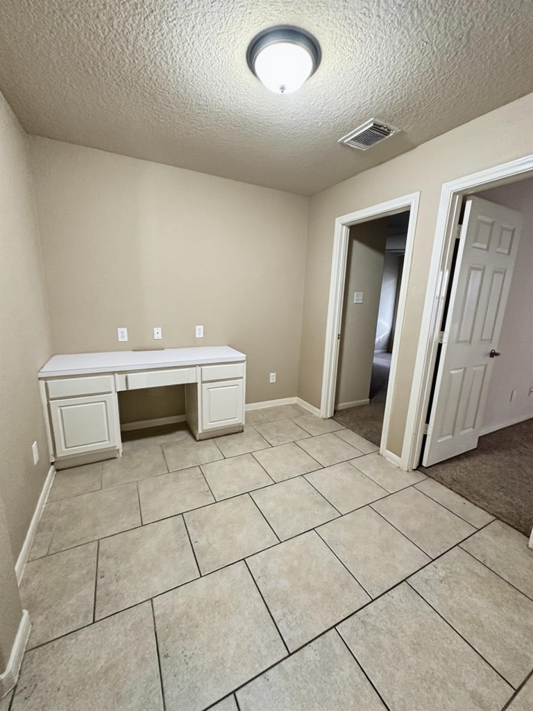 19523 Country Mountain Court - Photo 13