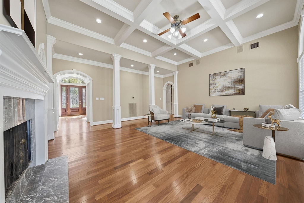13714 Gainesway Drive - Photo 4
