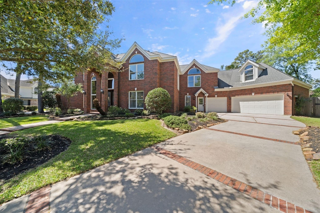 13714 Gainesway Drive - Photo 2