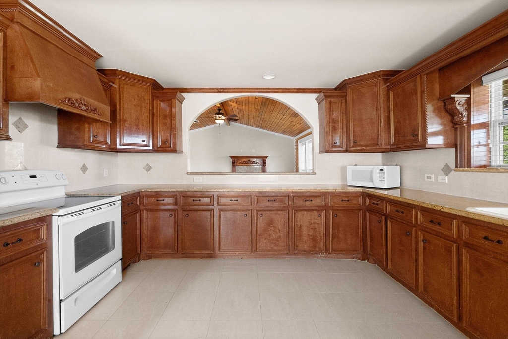 12908 Fm 2432 Road - Photo 7