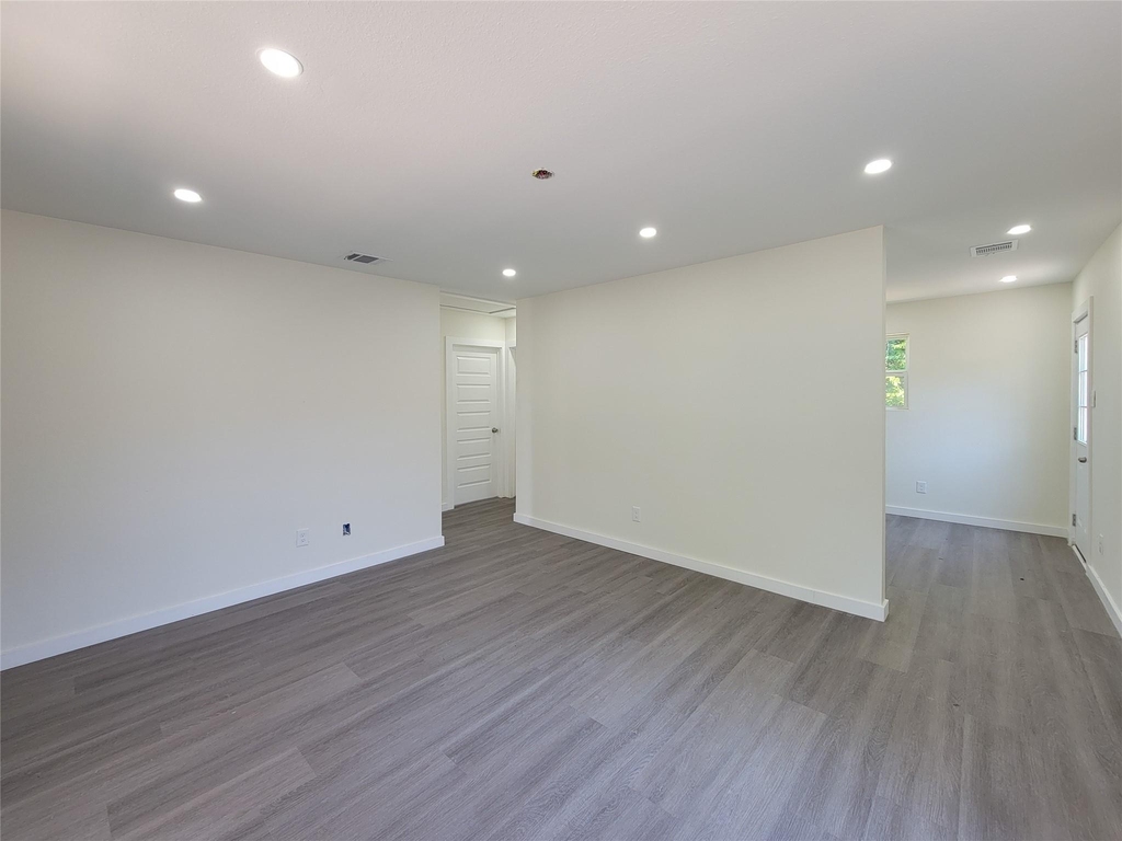 5217 Hershe - Photo 7