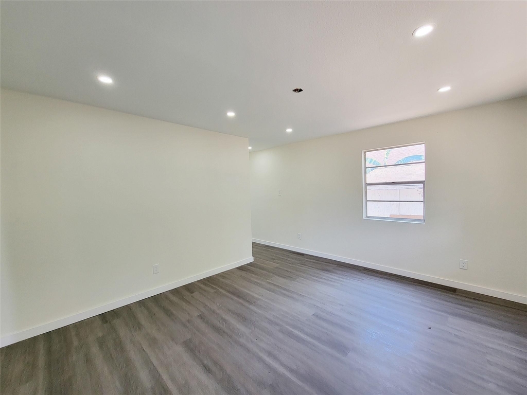 5217 Hershe - Photo 8