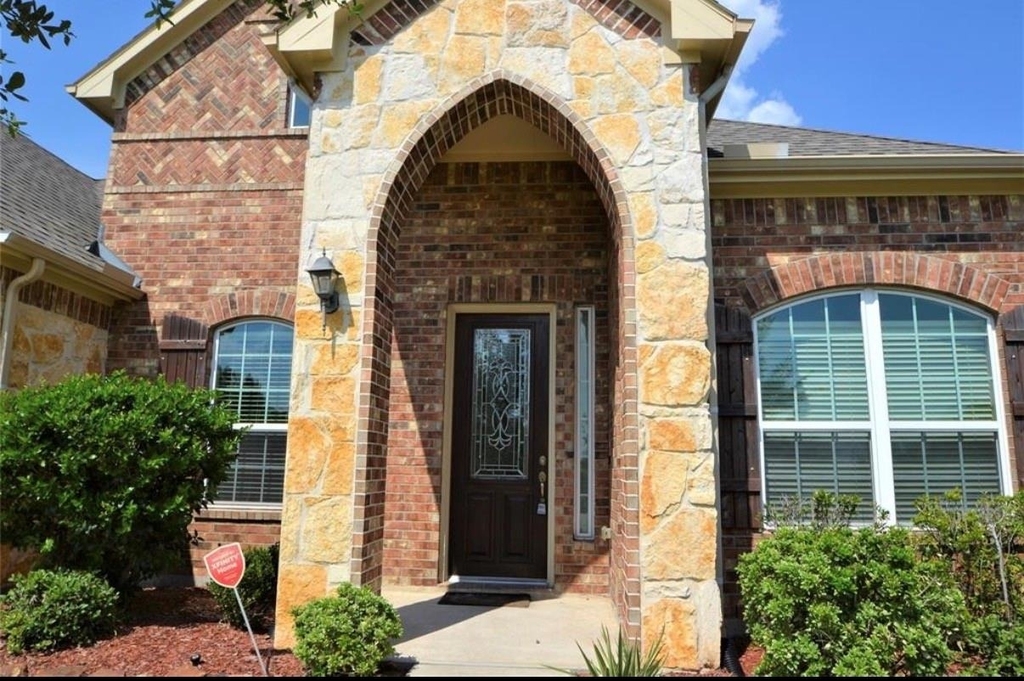 7219 Pearl Terrace Lane - Photo 1