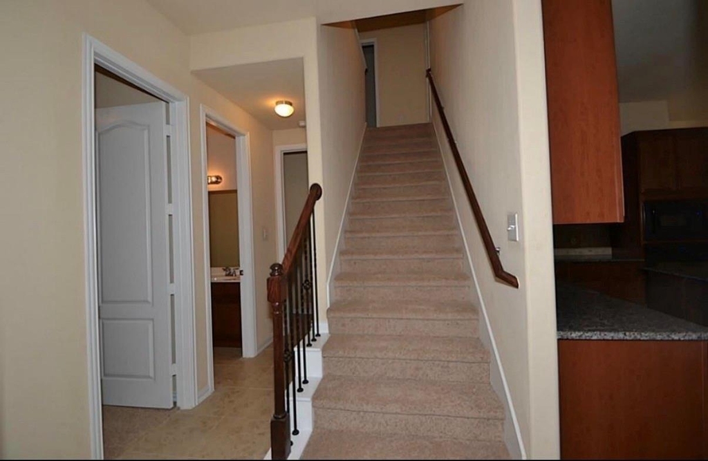 7219 Pearl Terrace Lane - Photo 14