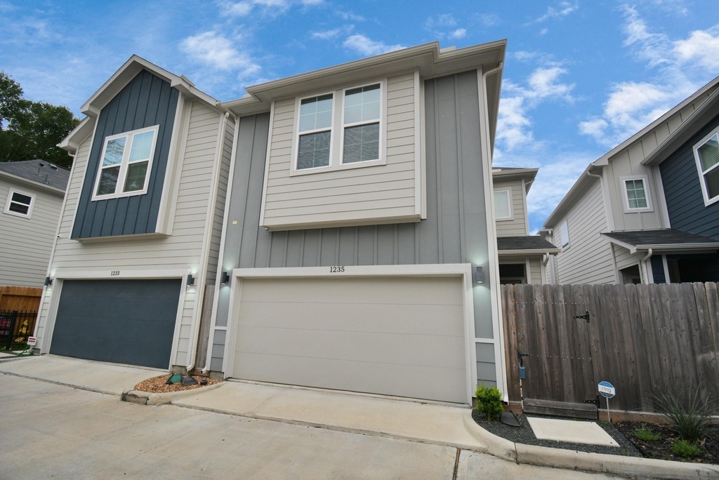 1235 W Tidwell Road - Photo 1