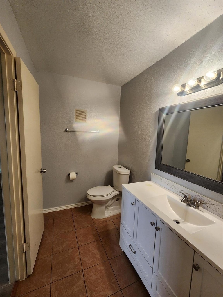 5665 Birchmont Drive - Photo 14